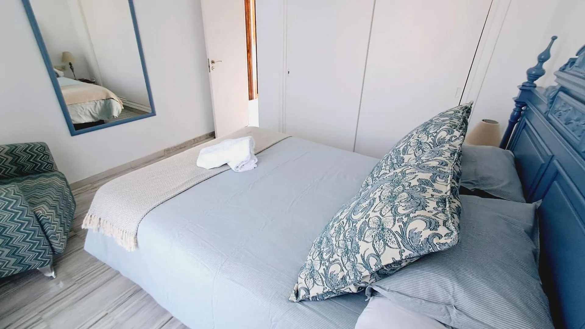 Апартаменты Beautiful 1 Bedroom, Carihuela Торремолинос Испания
