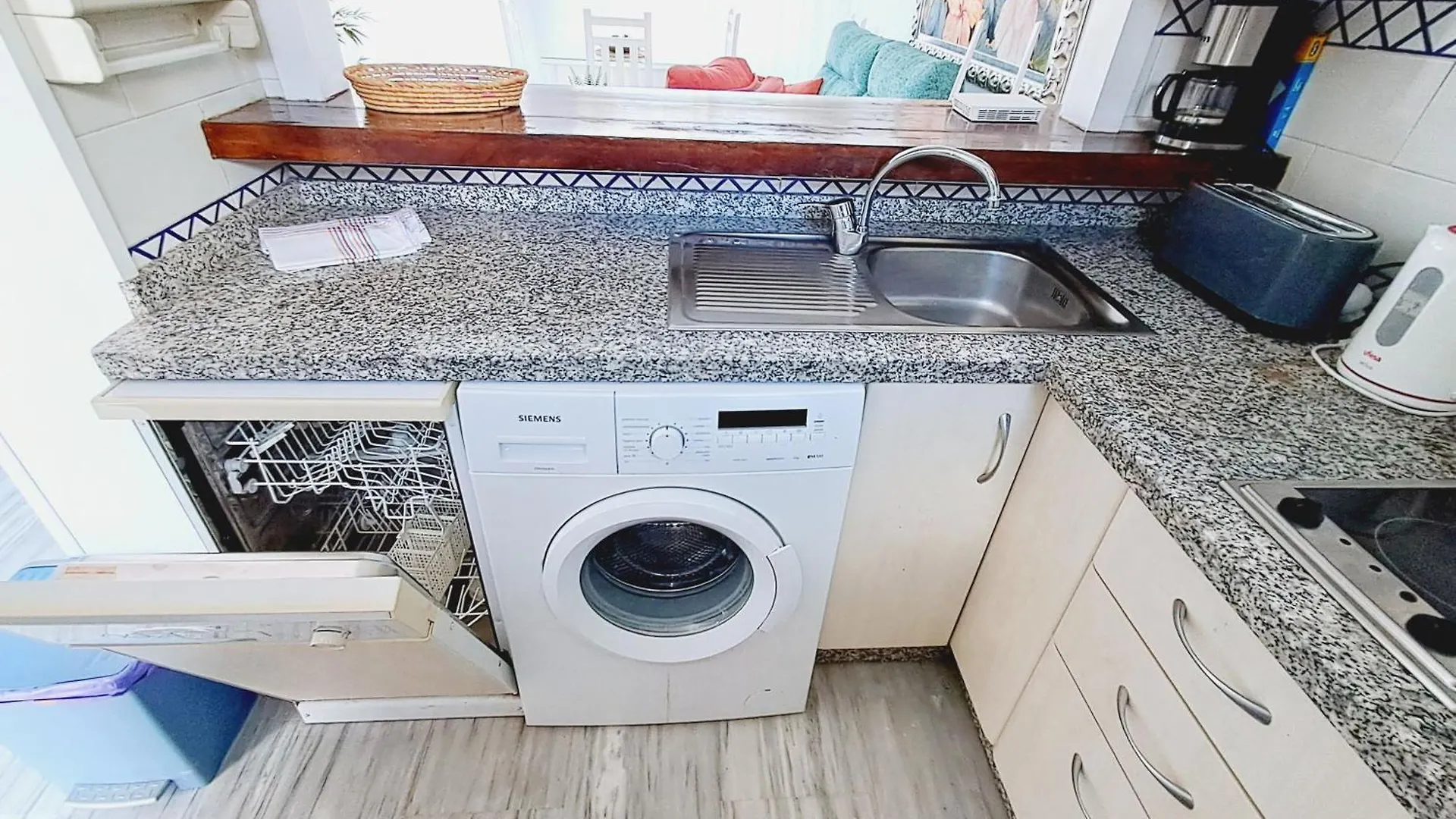 Beautiful 1 Bedroom, Carihuela Torremolinos